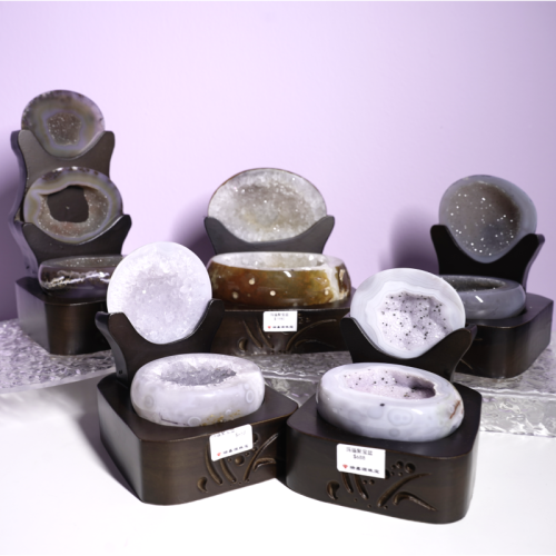 Crystal Agate Wealth Bowl – Feng Shui Prosperity Decor