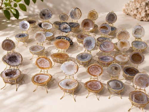 Natural Crystal Wealth Bowl – Prosperity, Protection & Positive Energy Home Décor